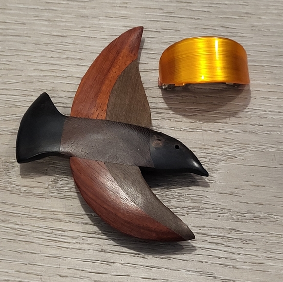 Vintage Hair Clips - Picture 1 of 15